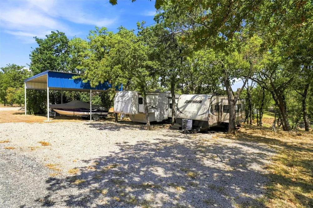 344 County Road 1743 Chico, TX 76431