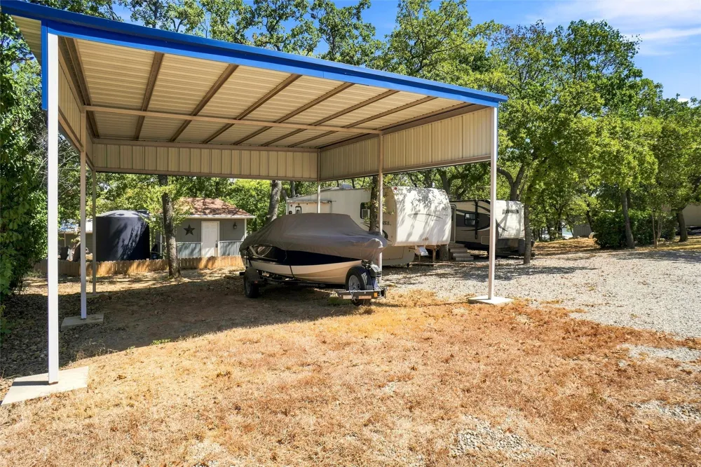 344 County Road 1743 Chico, TX 76431