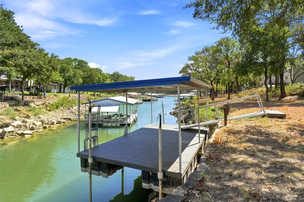344 County Road 1743 Chico, TX 76431