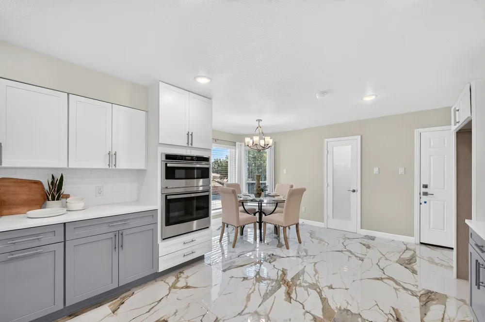 801 Highwoods Trail Fort Worth, TX 76112