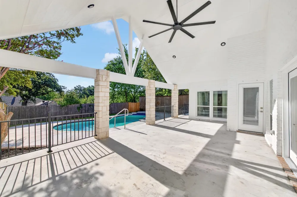 801 Highwoods Trail Fort Worth, TX 76112