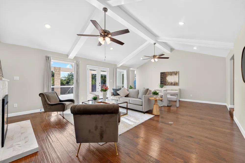 801 Highwoods Trail Fort Worth, TX 76112