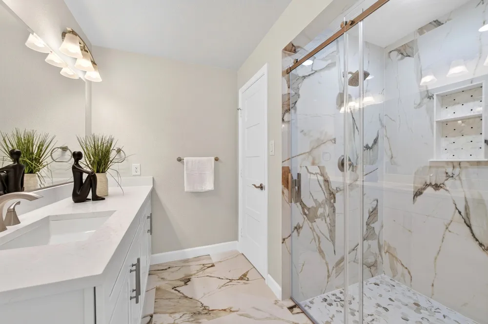 801 Highwoods Trail Fort Worth, TX 76112