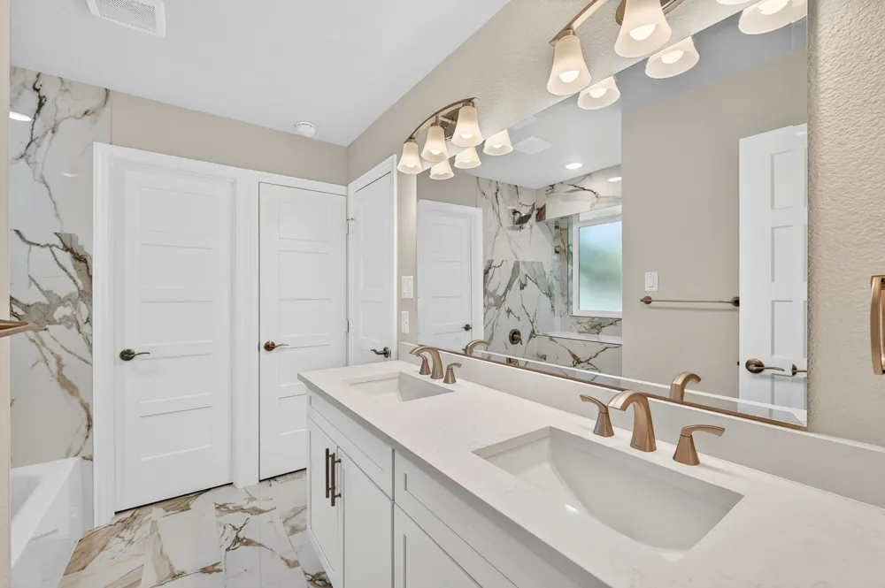 801 Highwoods Trail Fort Worth, TX 76112