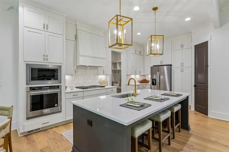 9110 Greenway Court Gainesville, GA 30506