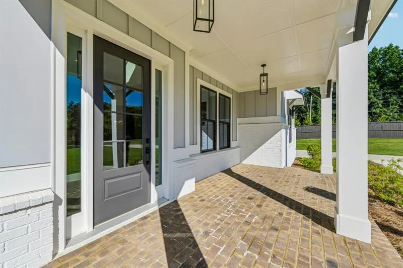 9110 Greenway Court Gainesville, GA 30506