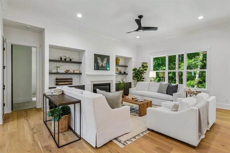 9110 Greenway Court Gainesville, GA 30506