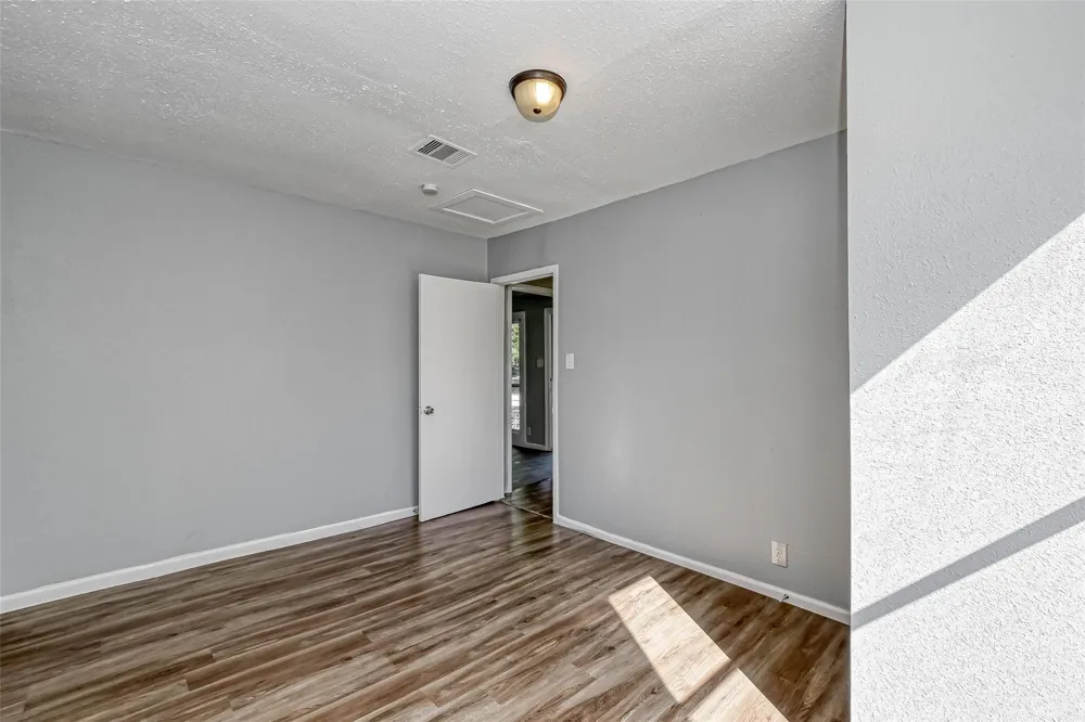 4118 Sunflower Street Houston, TX 77051
