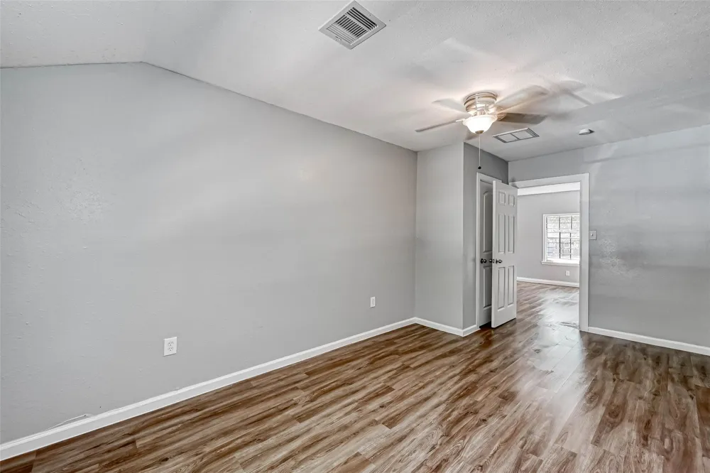 4118 Sunflower Street Houston, TX 77051