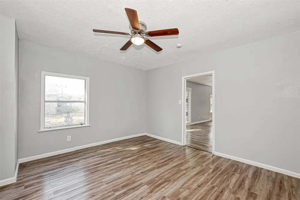 4118 Sunflower Street Houston, TX 77051