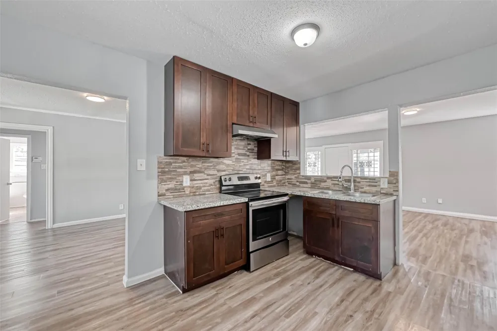 4118 Sunflower Street Houston, TX 77051