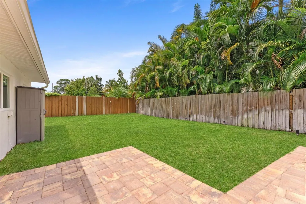 1051 NW 3rd Street Boca Raton, FL 33486