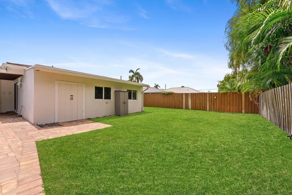 1051 NW 3rd Street Boca Raton, FL 33486
