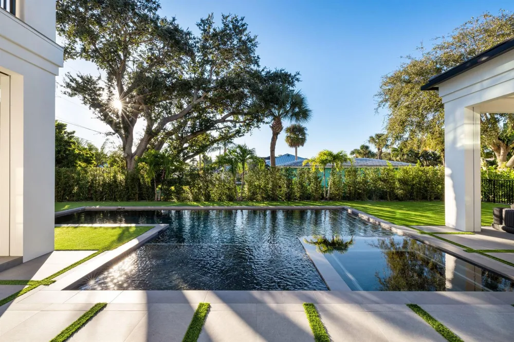 12385 COCONUT ROW ROAD Palm Beach Gardens, FL 33410