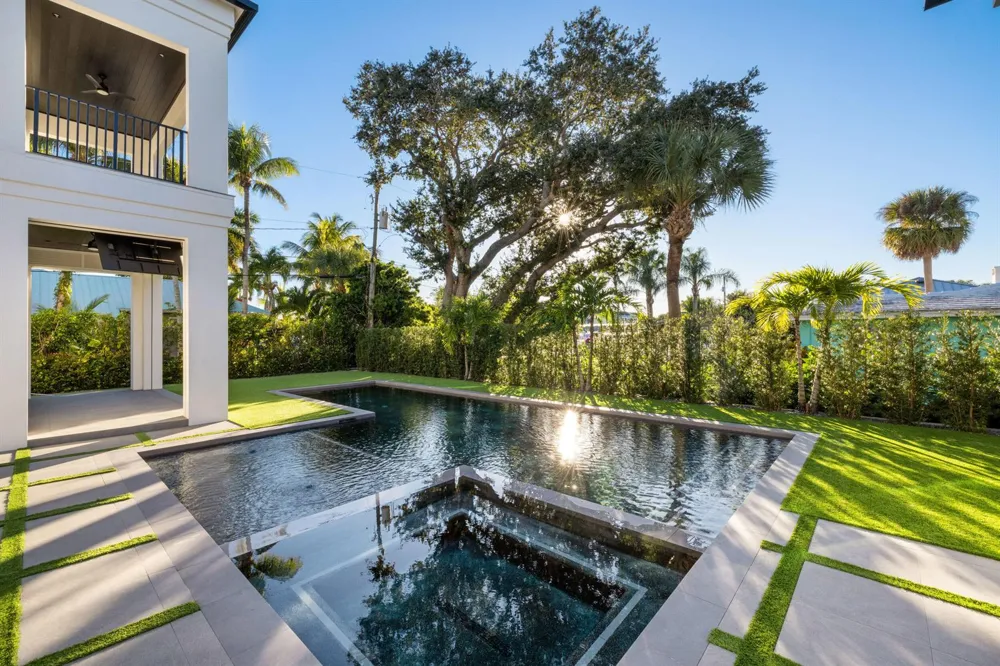 12385 COCONUT ROW ROAD Palm Beach Gardens, FL 33410