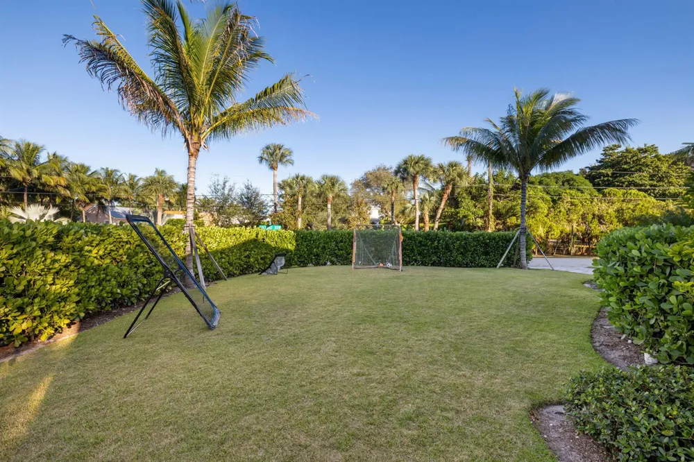 12385 COCONUT ROW ROAD Palm Beach Gardens, FL 33410