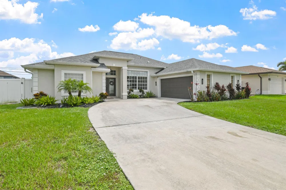 1718 SW Penrose Avenue Port St. Lucie, FL 34953