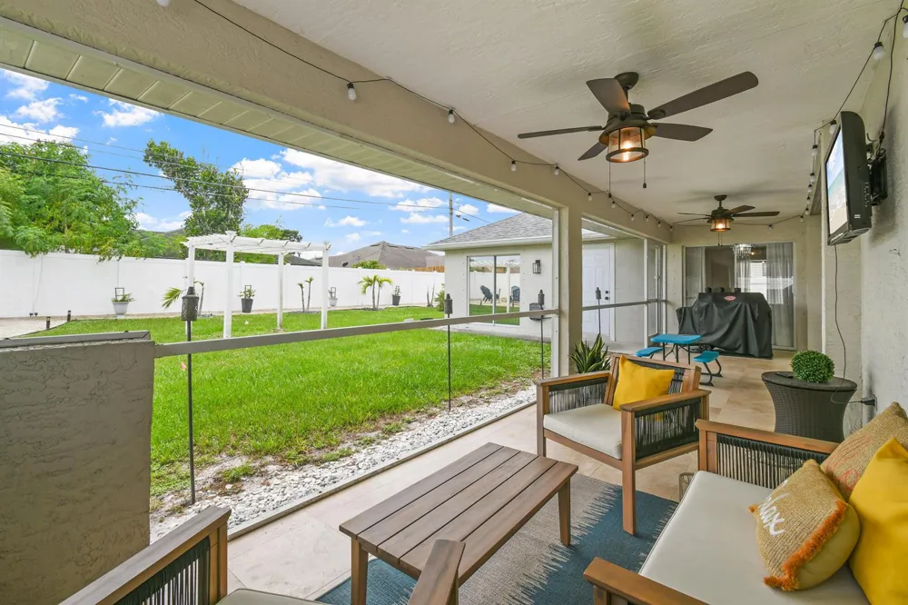 1718 SW Penrose Avenue Port St. Lucie, FL 34953