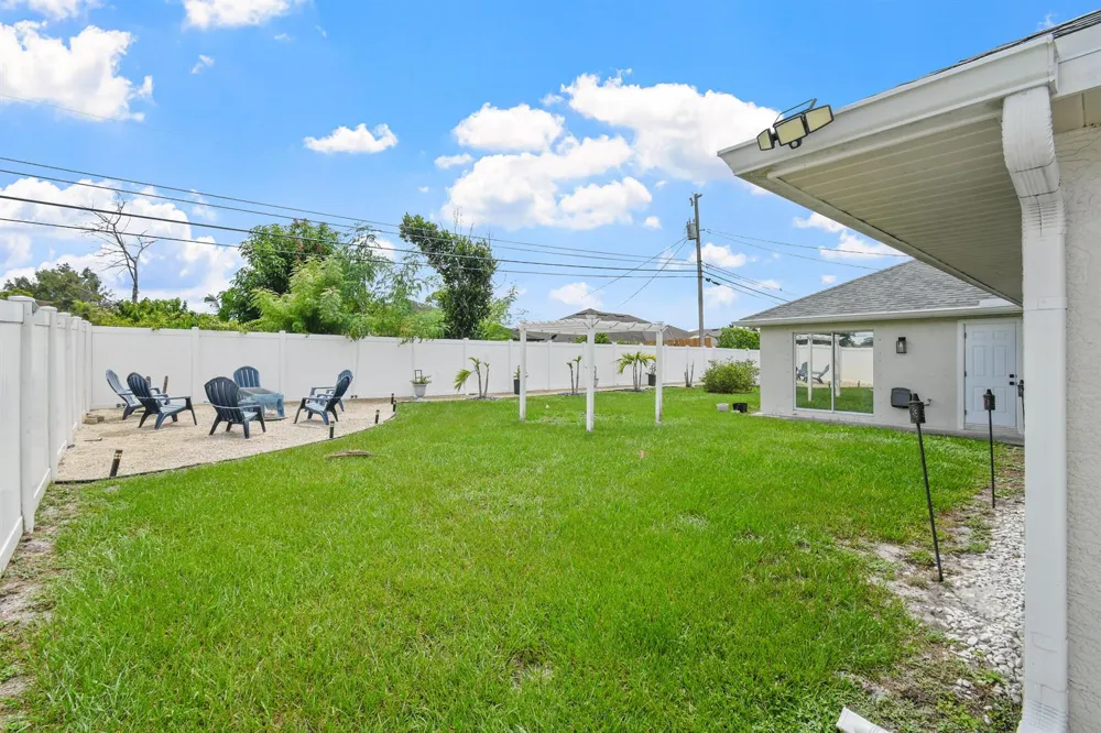 1718 SW Penrose Avenue Port St. Lucie, FL 34953