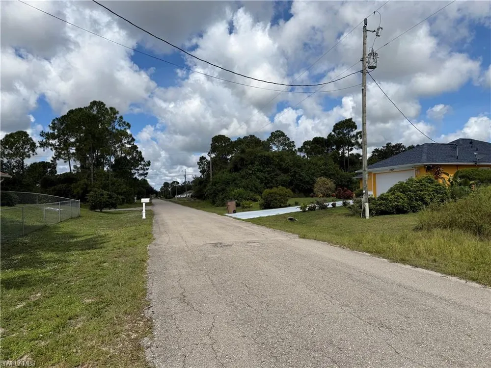 2902 46th Street SW Lehigh Acres, FL 33976