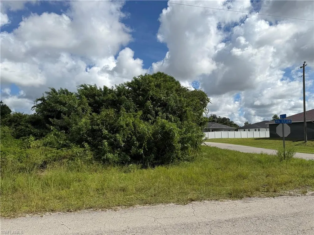 2902 46th Street SW Lehigh Acres, FL 33976