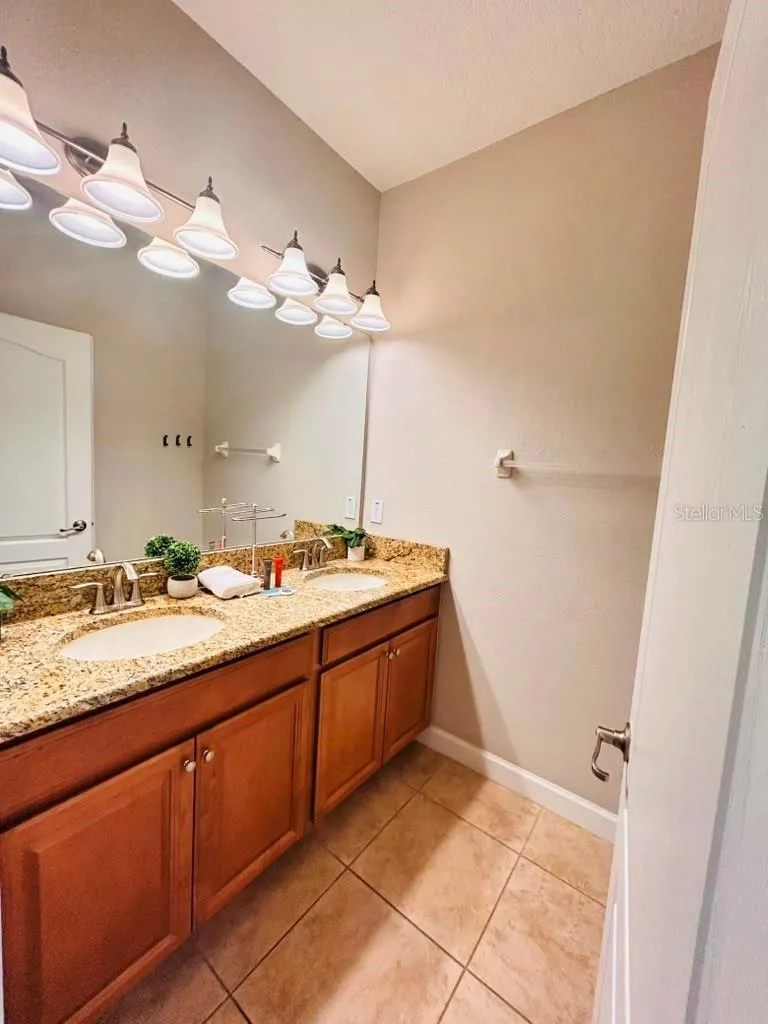 2979 BANANA PALM DRIVE Kissimmee, FL 34747