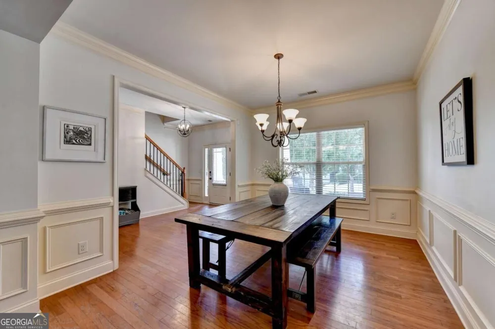 5691 Crest Hill DR Buford, GA 30518
