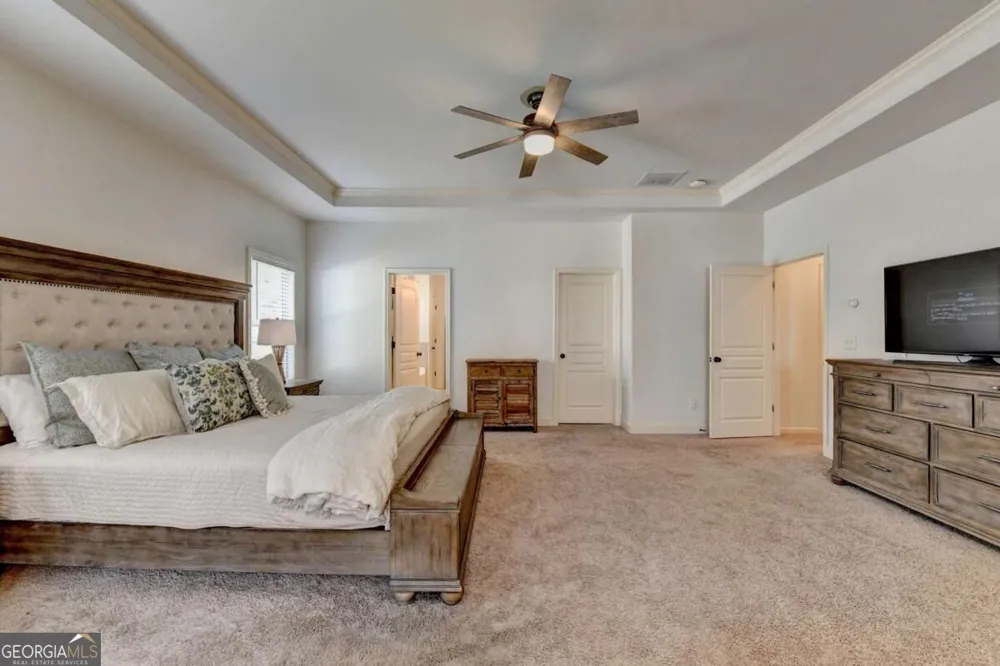 5691 Crest Hill DR Buford, GA 30518
