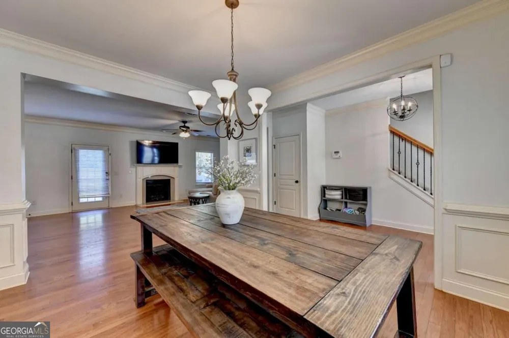 5691 Crest Hill DR Buford, GA 30518