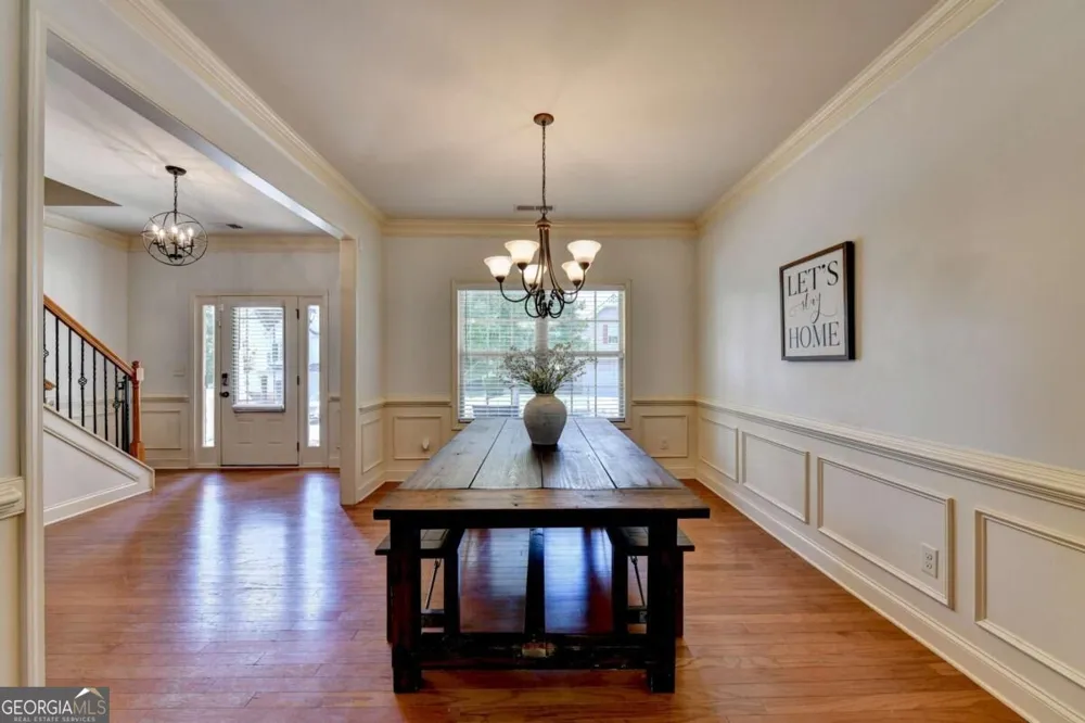 5691 Crest Hill DR Buford, GA 30518
