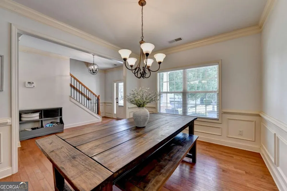 5691 Crest Hill DR Buford, GA 30518