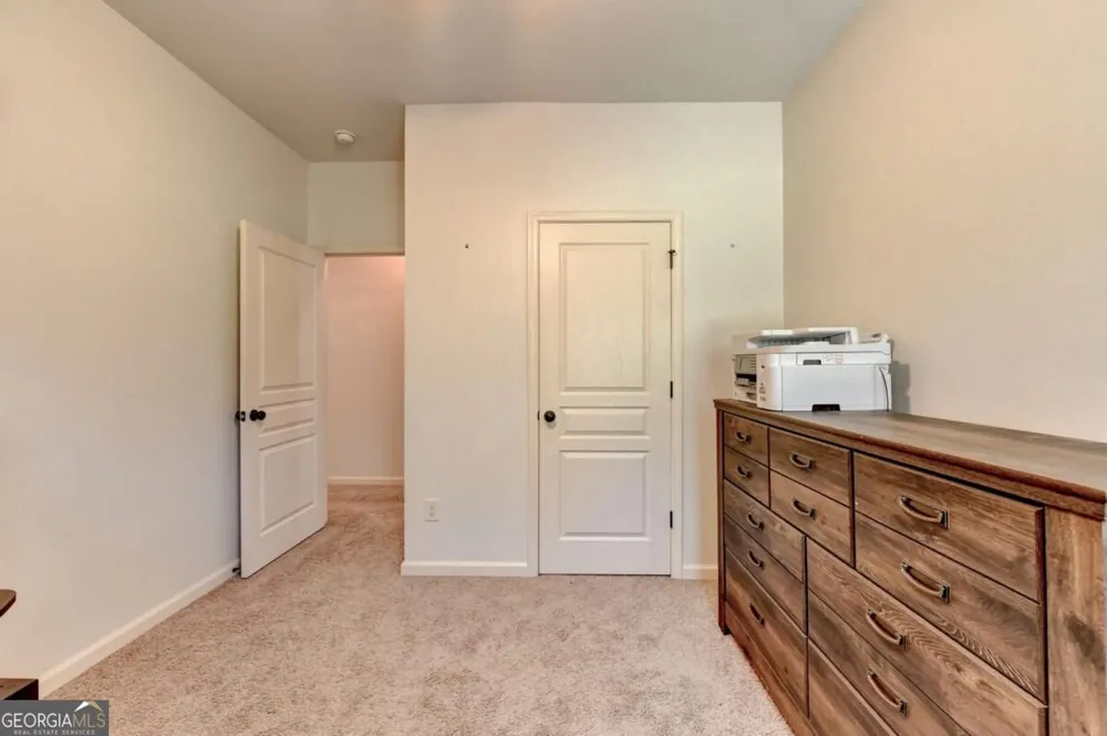 5691 Crest Hill DR Buford, GA 30518