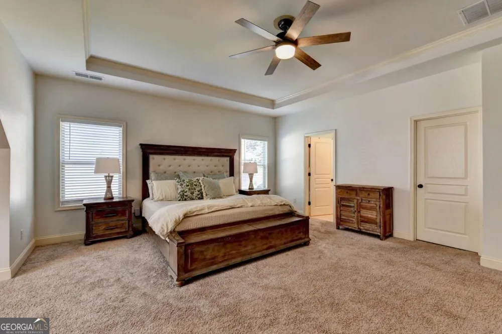 5691 Crest Hill DR Buford, GA 30518