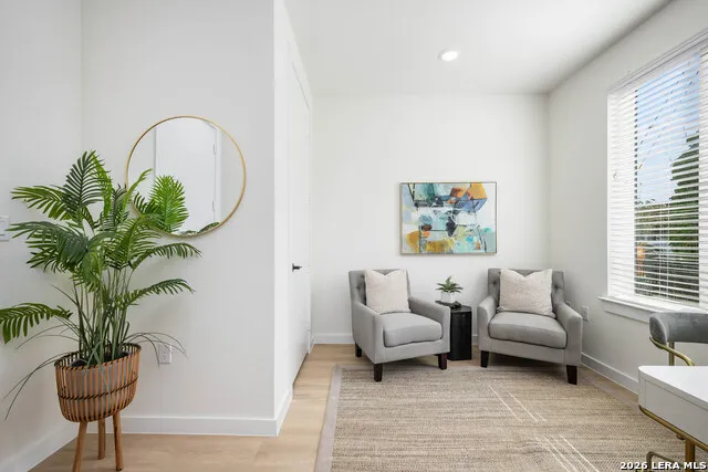 719 E Locust #4102 San Antonio, TX 78212
