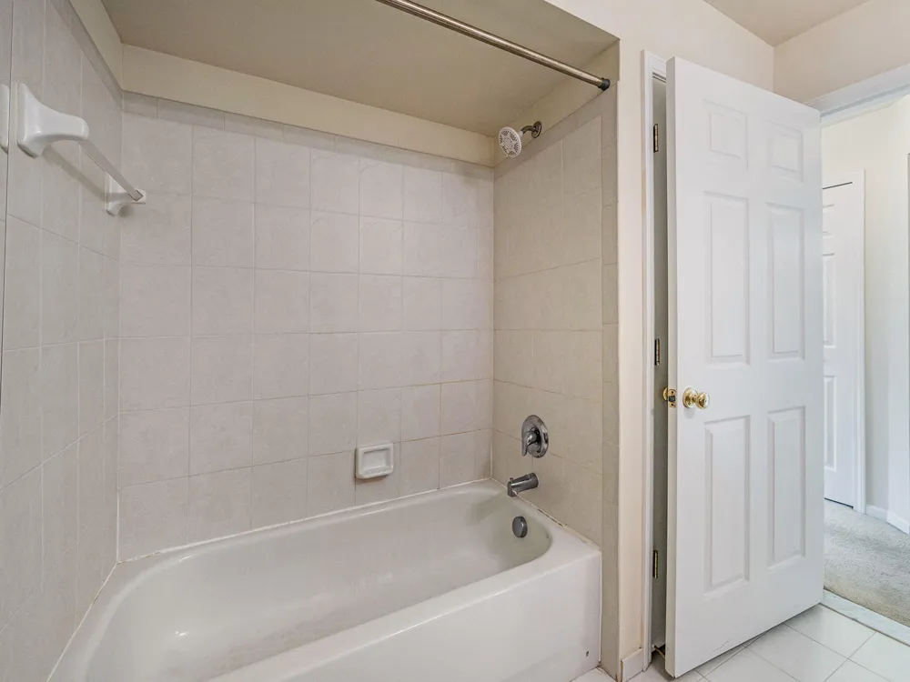 1112 Addington Lane Ann Arbor, MI 48108