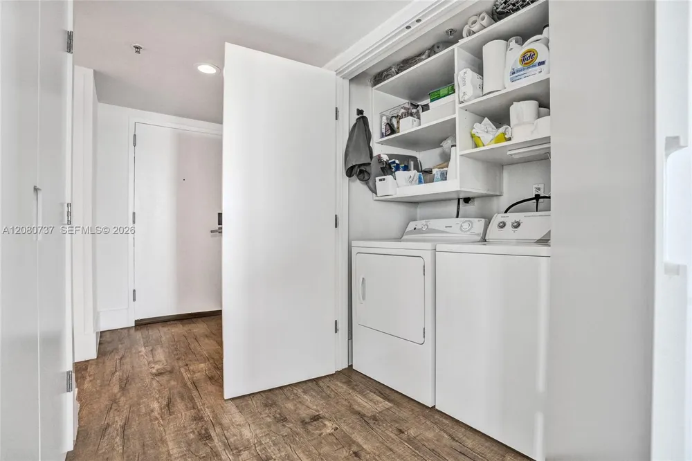 90 Alton Rd #1411 Miami Beach, FL 33139