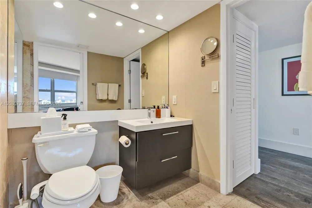 90 Alton Rd #1411 Miami Beach, FL 33139