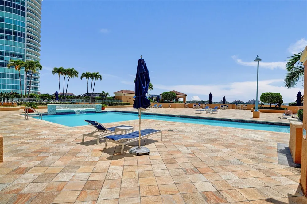 90 Alton Rd #1411 Miami Beach, FL 33139