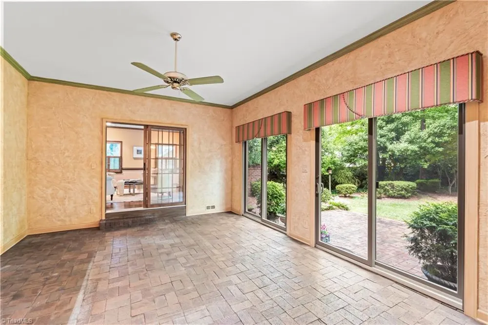 1305 Swanner Court High Point, NC 27262
