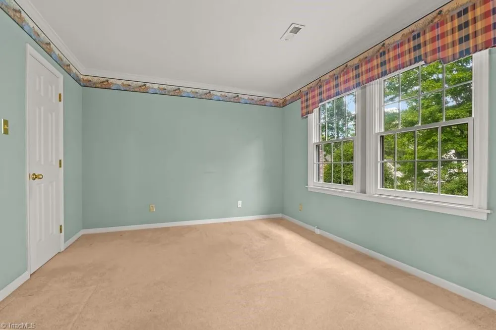 1305 Swanner Court High Point, NC 27262