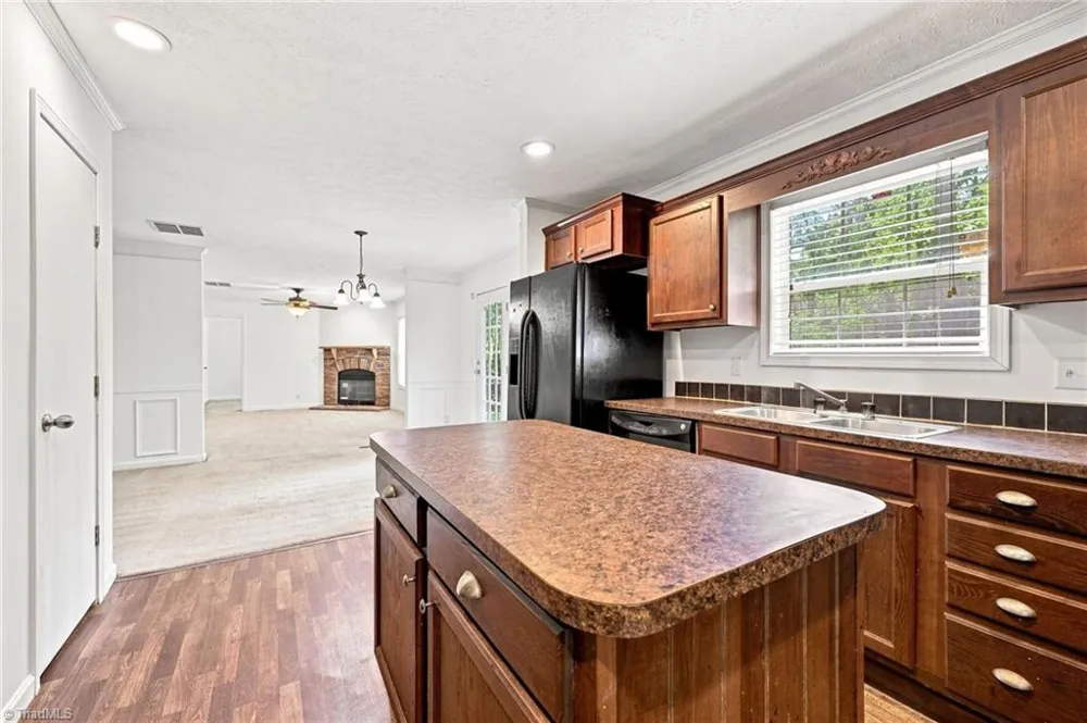 4851 Murray Road Winston-Salem, NC 27106