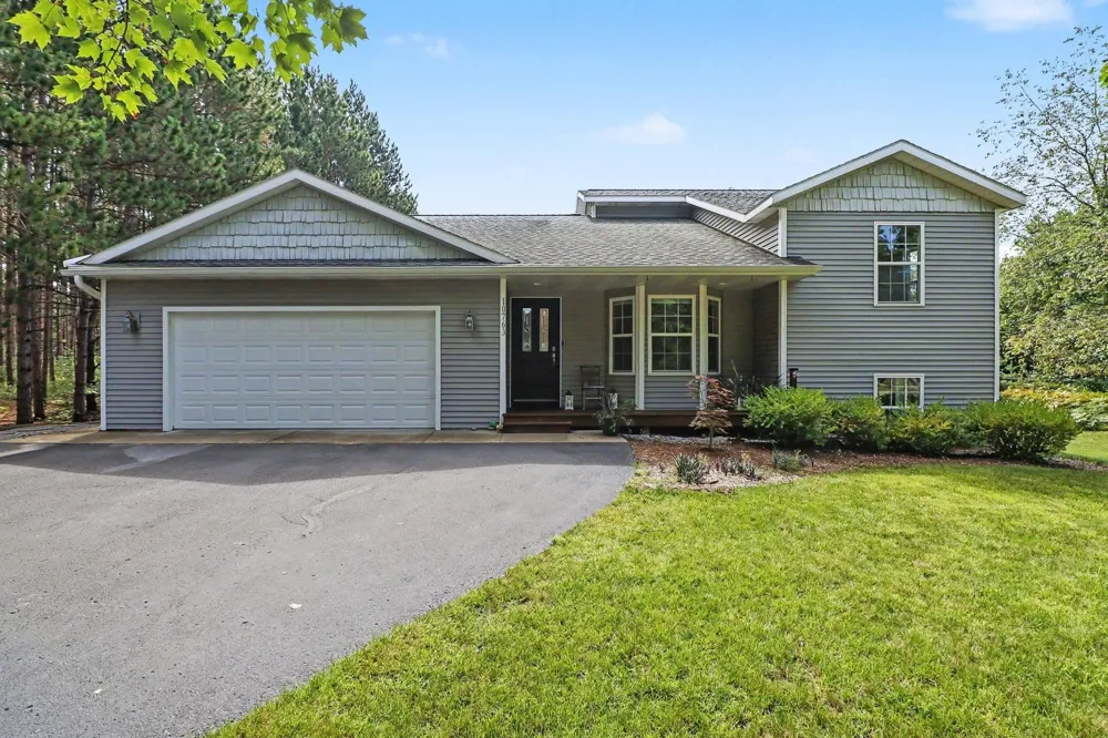 10763 Sweet Lilac Lane Green Lake Township, MI 49643