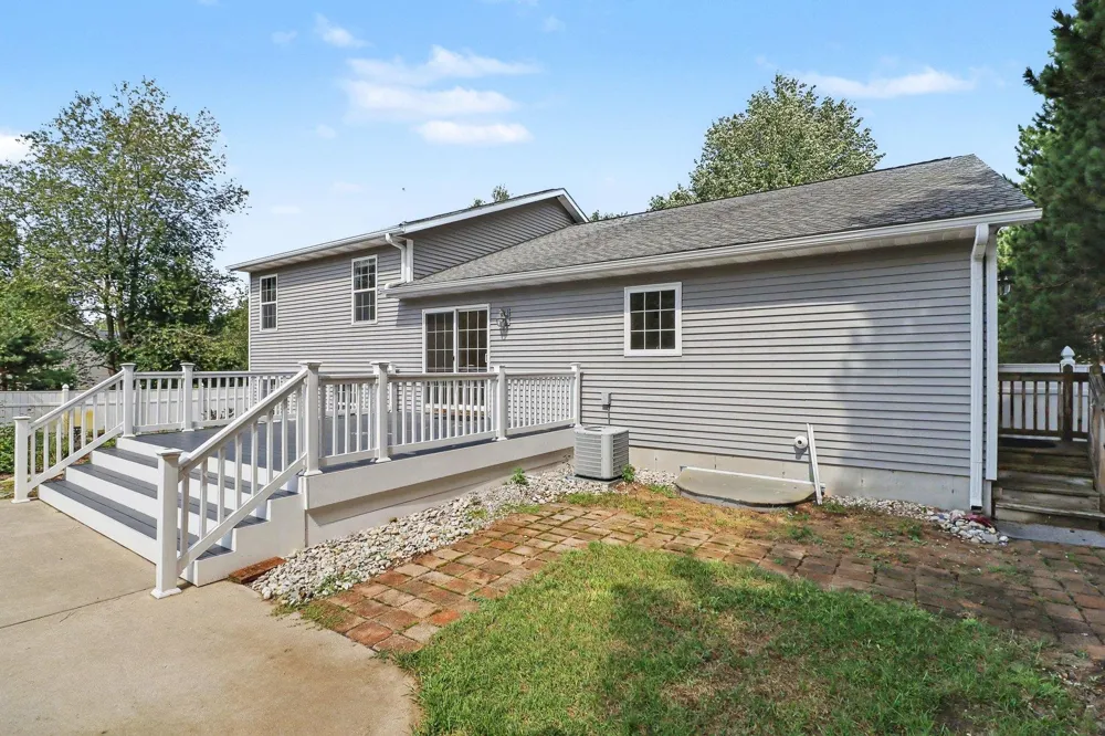 10763 Sweet Lilac Lane Green Lake Township, MI 49643