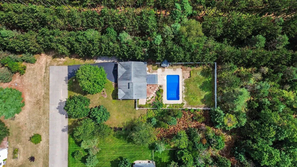 10763 Sweet Lilac Lane Green Lake Township, MI 49643