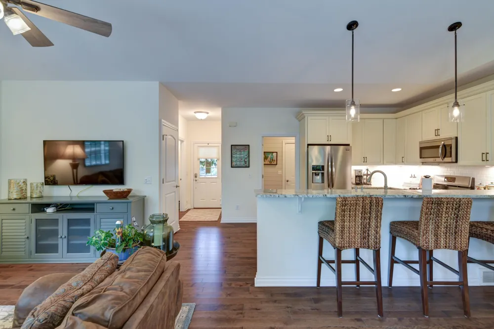 818 Bay Cliff Drive Suttons Bay Township, MI 49682