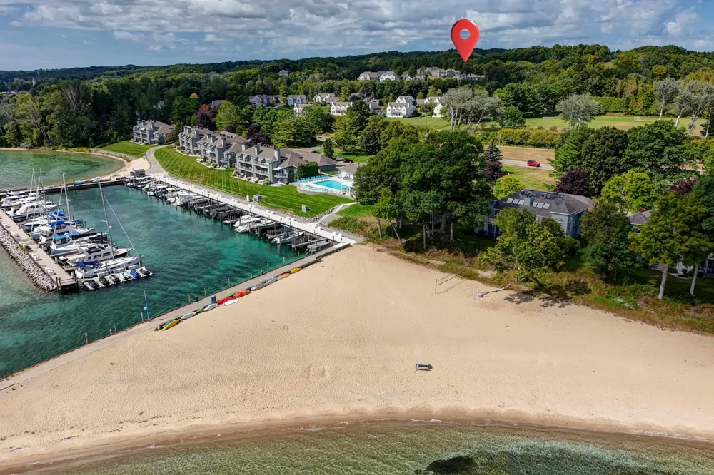 818 Bay Cliff Drive Suttons Bay Township, MI 49682