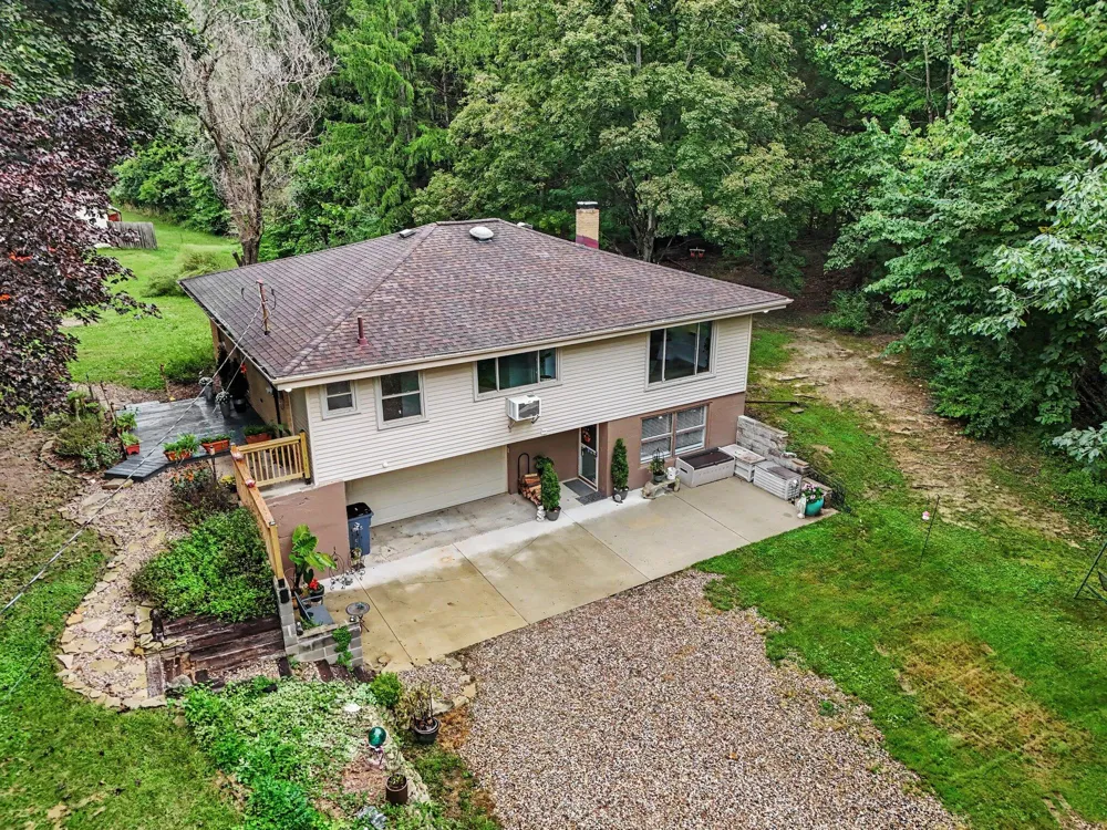 41341 County Road 665 Waverly Township, MI 49079
