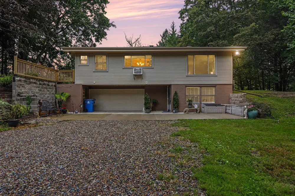 41341 County Road 665 Waverly Township, MI 49079