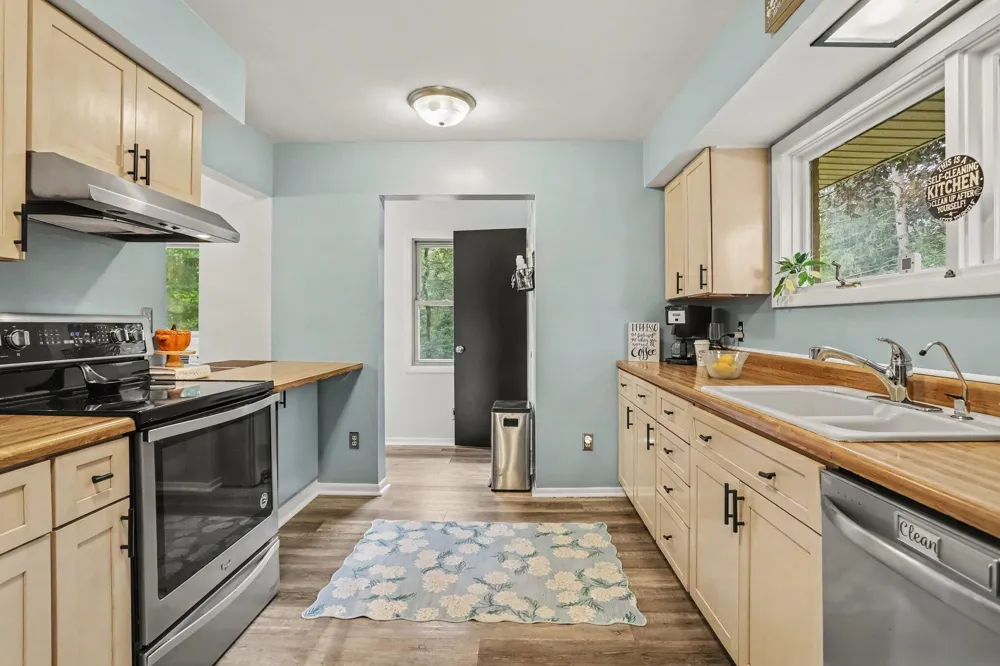 41341 County Road 665 Waverly Township, MI 49079