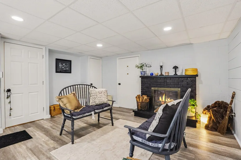 41341 County Road 665 Waverly Township, MI 49079